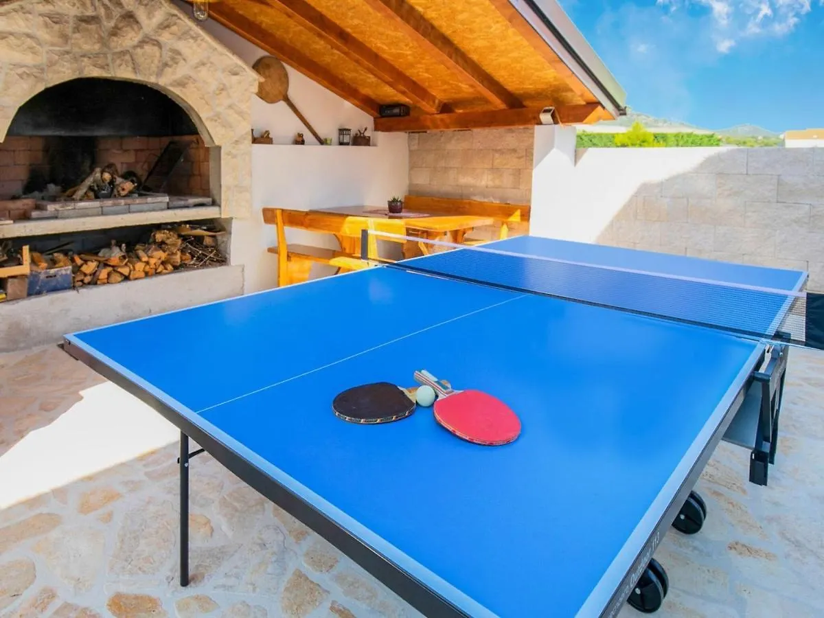 Spacious Holiday Home In Kakma With Private Pool Croatia